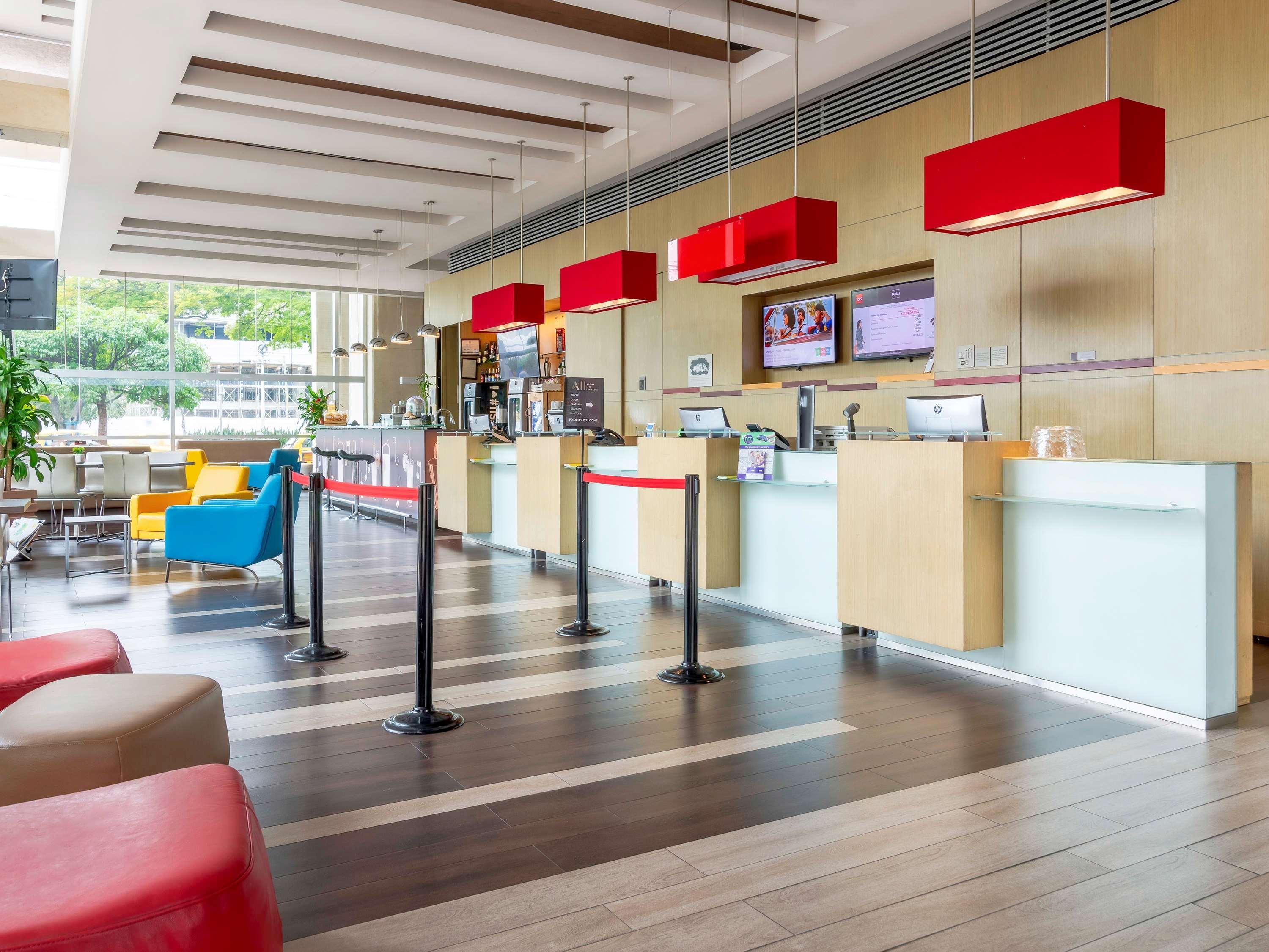 Ibis Medellin Hotel Ngoại thất bức ảnh