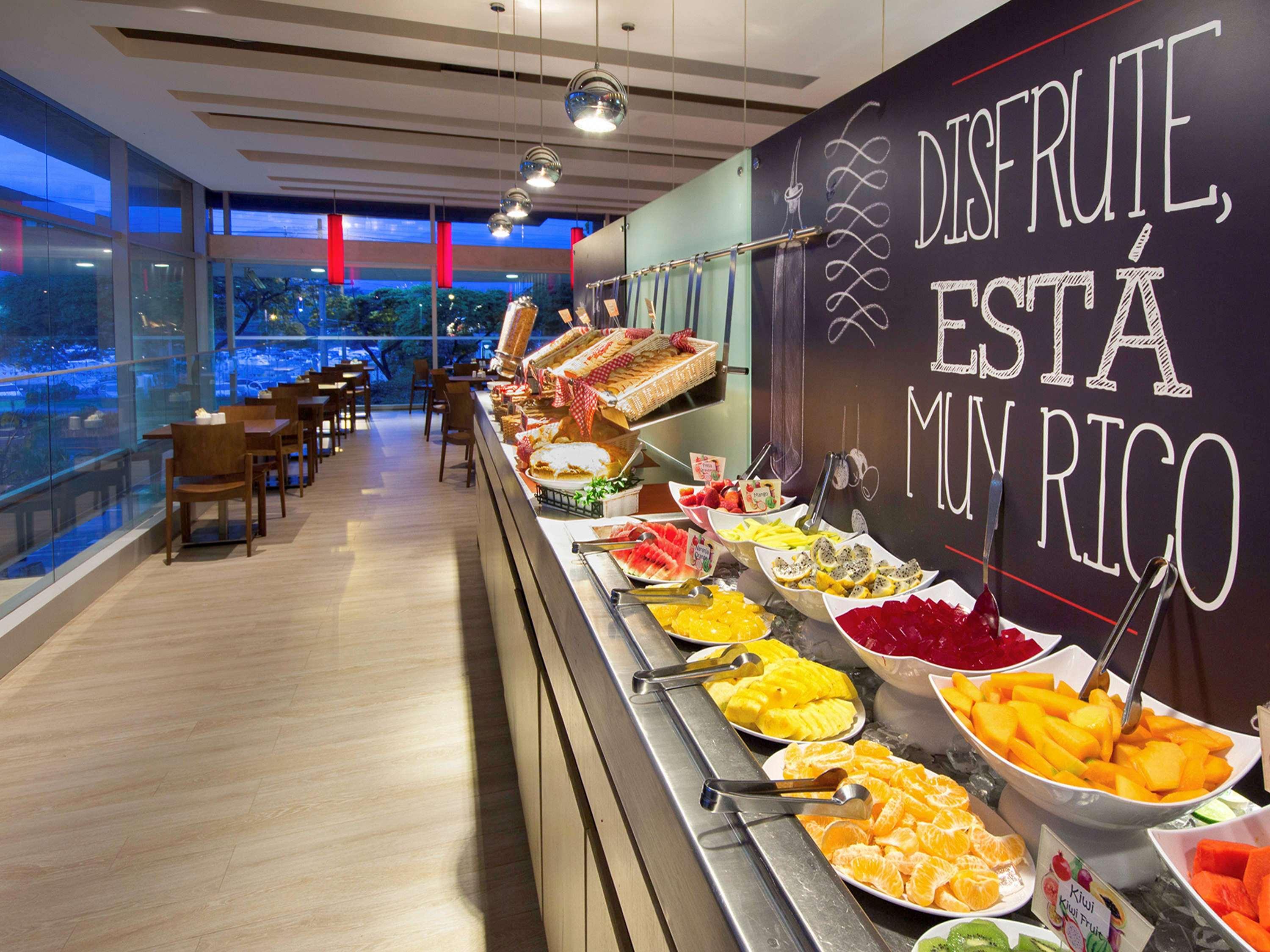 Ibis Medellin Hotel Ngoại thất bức ảnh