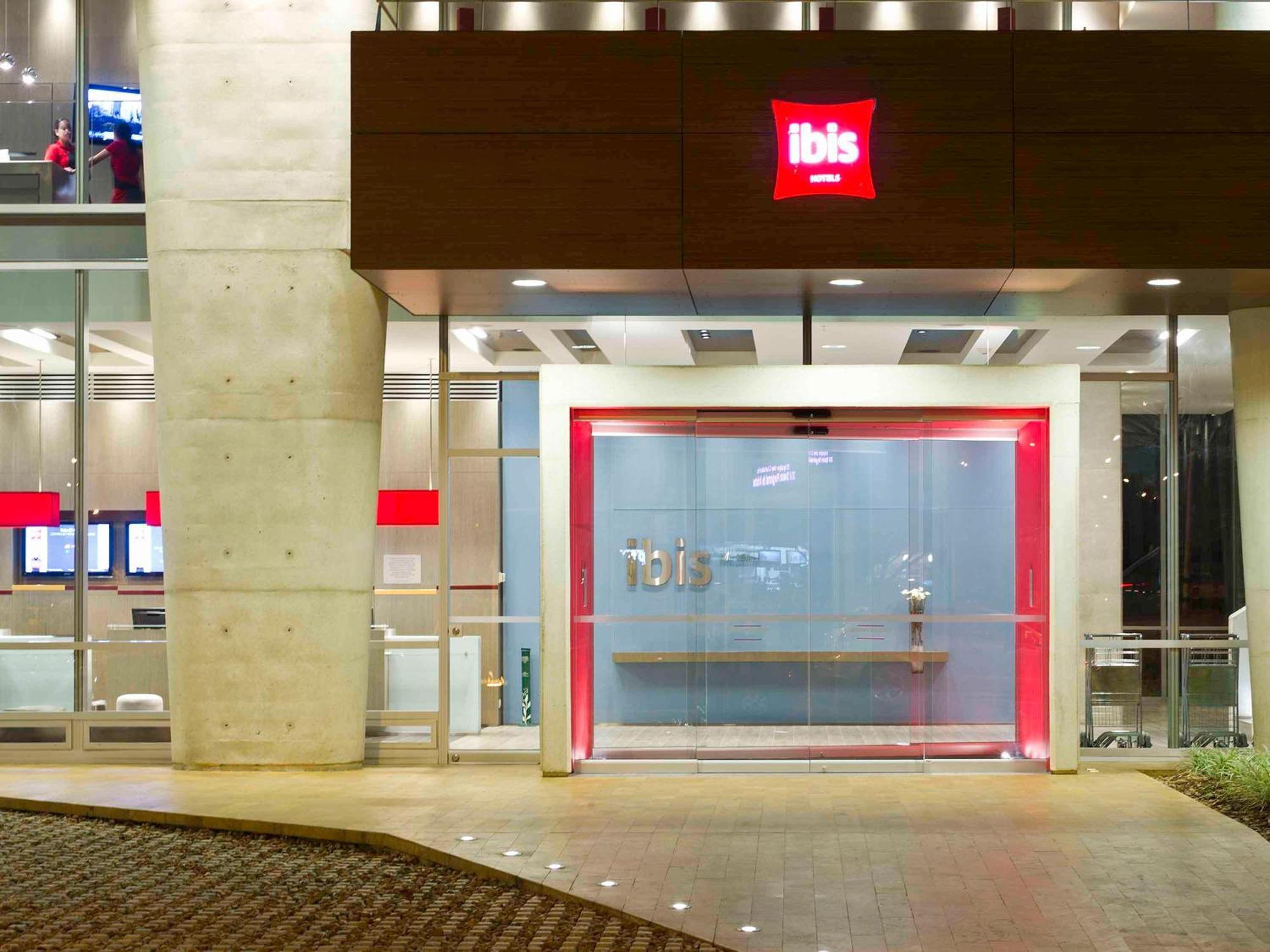 Ibis Medellin Hotel Ngoại thất bức ảnh