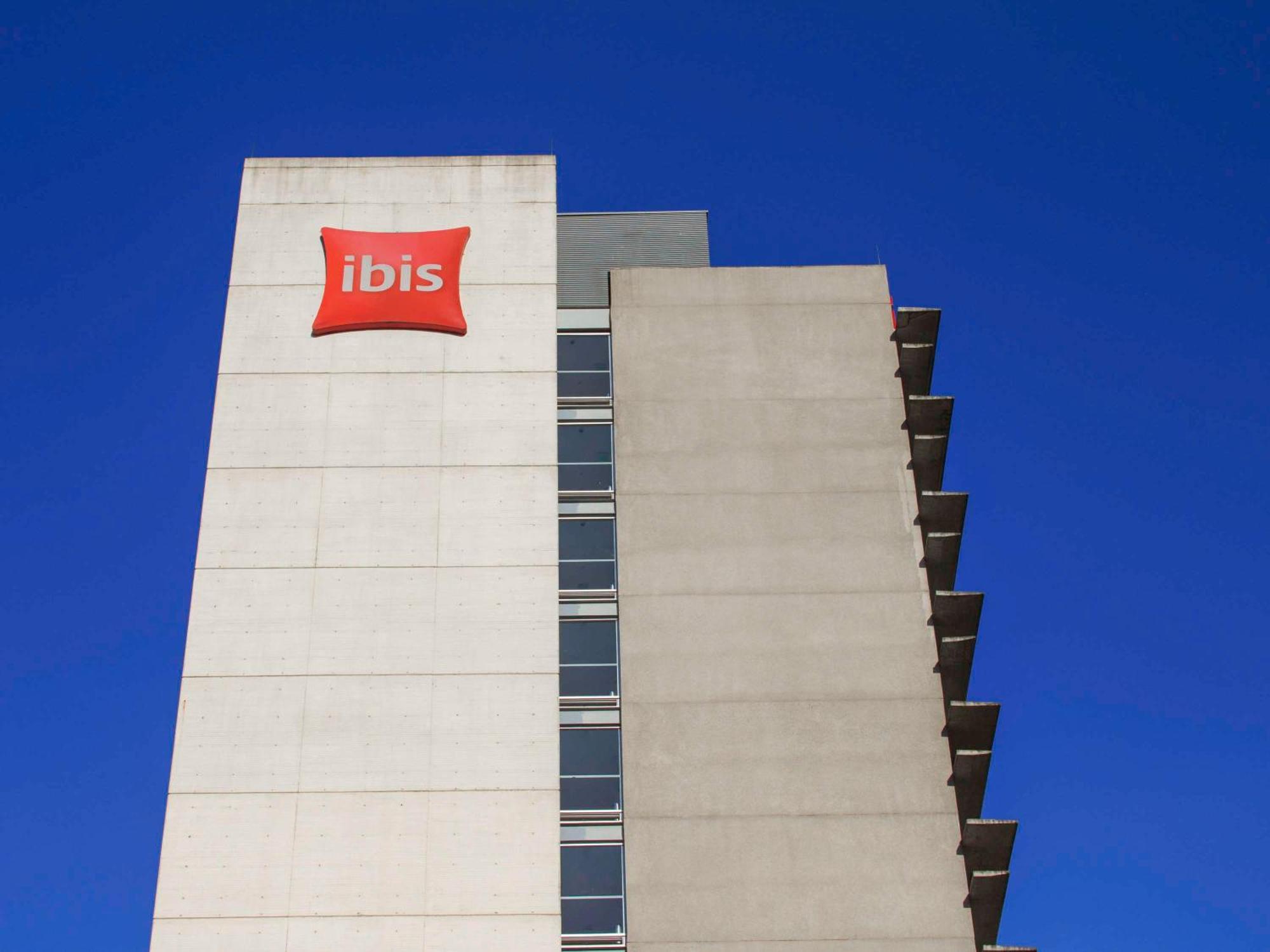Ibis Medellin Hotel Ngoại thất bức ảnh