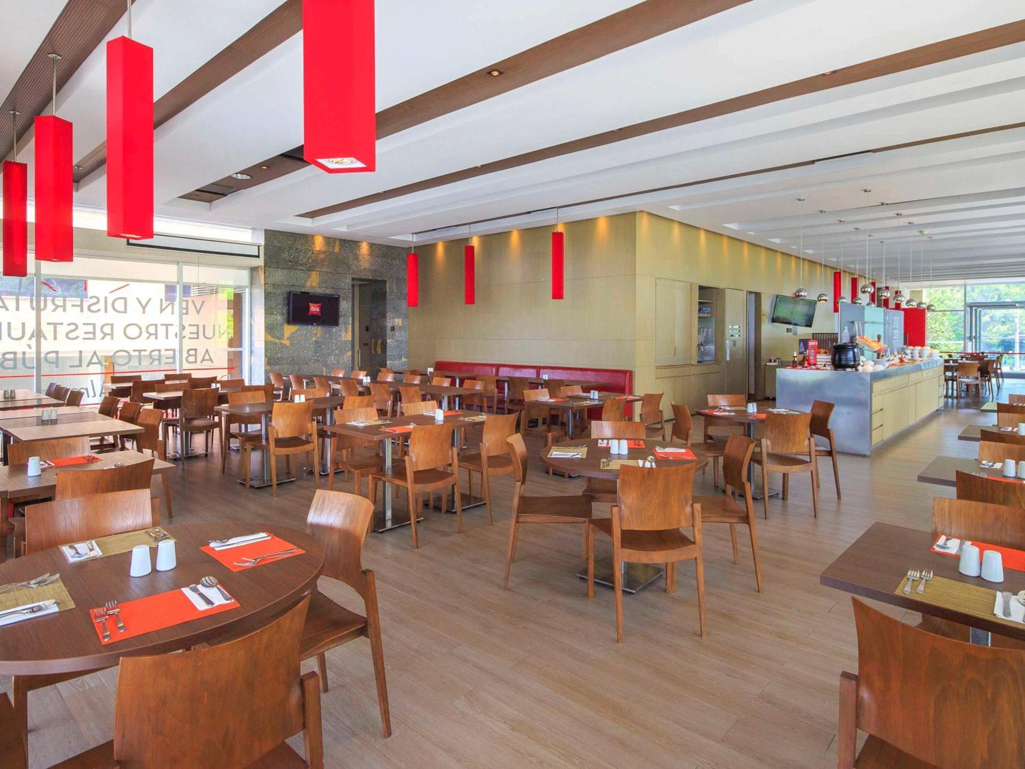 Ibis Medellin Hotel Ngoại thất bức ảnh