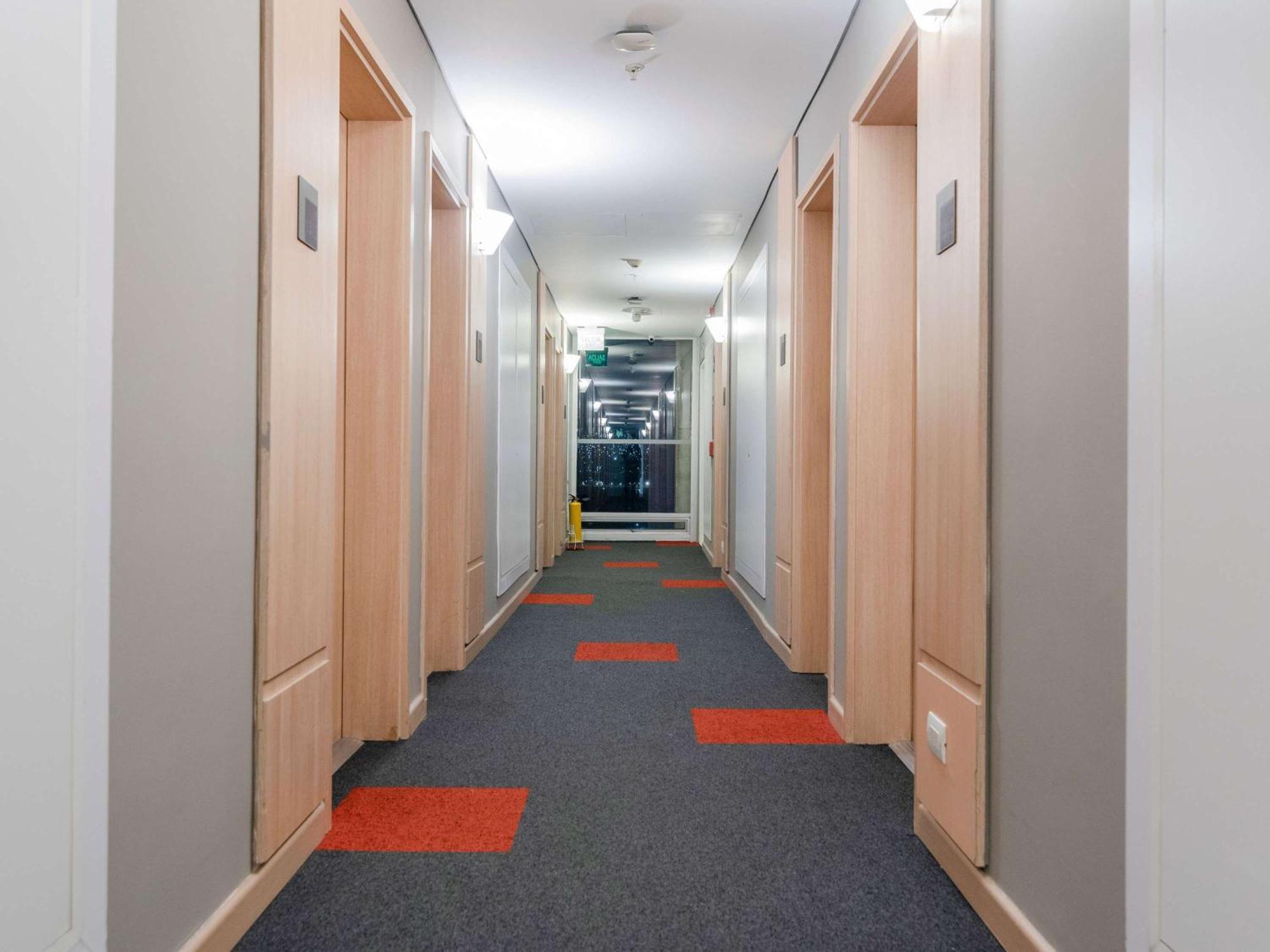Ibis Medellin Hotel Ngoại thất bức ảnh