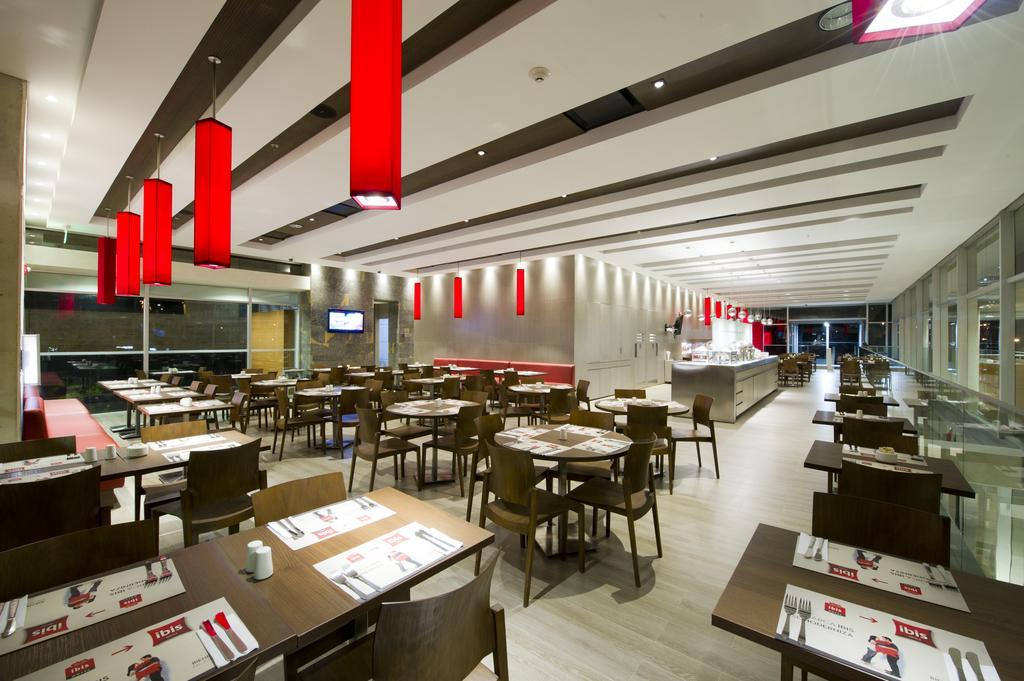 Ibis Medellin Hotel Ngoại thất bức ảnh