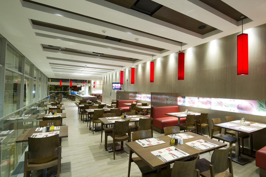 Ibis Medellin Hotel Ngoại thất bức ảnh