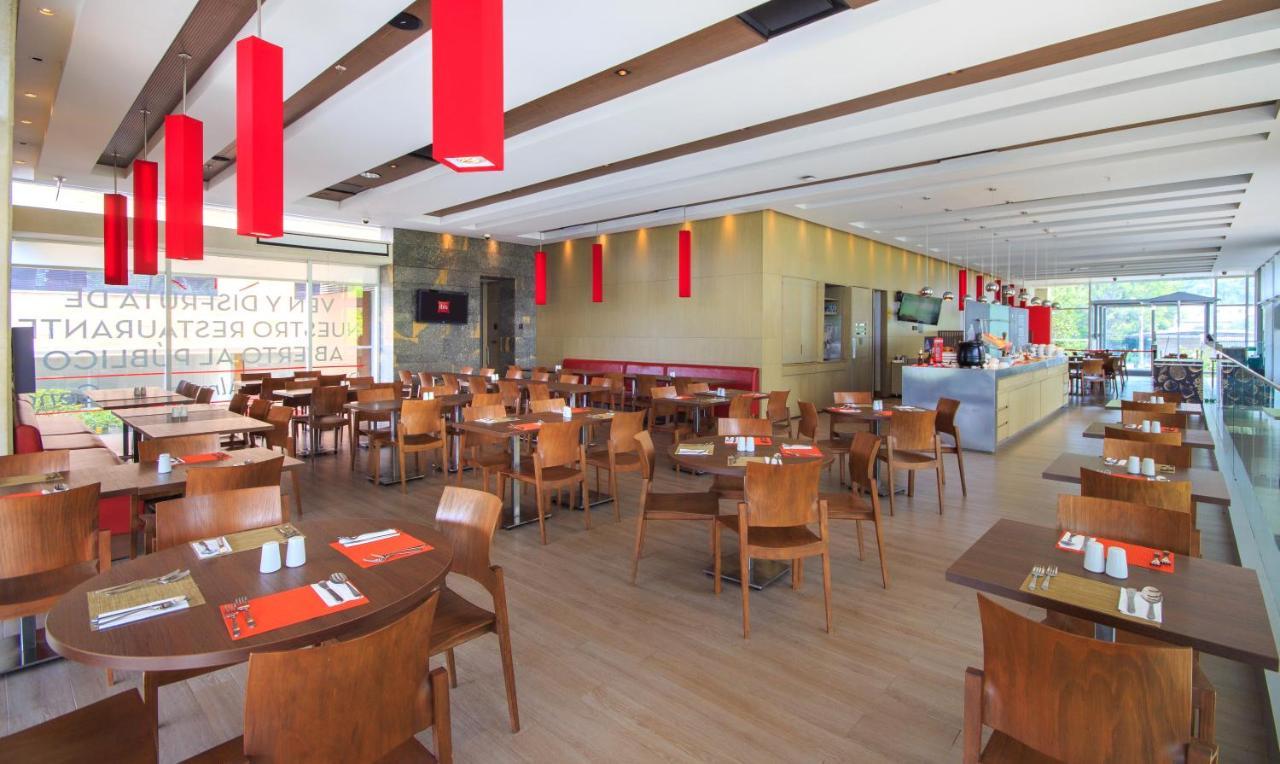 Ibis Medellin Hotel Ngoại thất bức ảnh